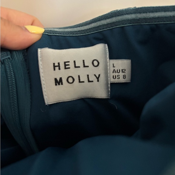 Elegant Teal Strapless Dress with Sleek Silhouette - Picture 4 of 5